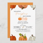 秋私たちの小さなツインカボチャは1つの誕生日を回す 招待状 (正面/裏面)