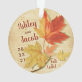 秋秋メープル葉結婚式の引き出物救日付 オーナメント (裏面)