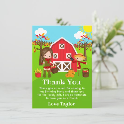 秋秋納屋周囲の庭誕生日ブラウンヘアガール サンキューカード (スタンド正面)