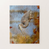 秋素晴らしの葉で囲まれたブルーヘロン ジグソーパズル (縦)