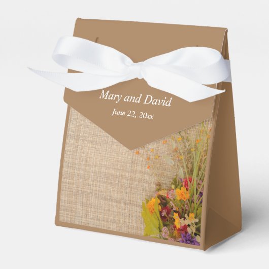 秋素朴花結婚式の引き出物箱 フェイバーボックス (正面サイド)