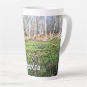 秋落ちたの苔の木 – 大パーソナライズされた カフェラテマグ (右アングル)