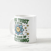 科学おもしろいユーモアTシャツ – "Never Trust an Atom コーヒーマグカップ (正面左)