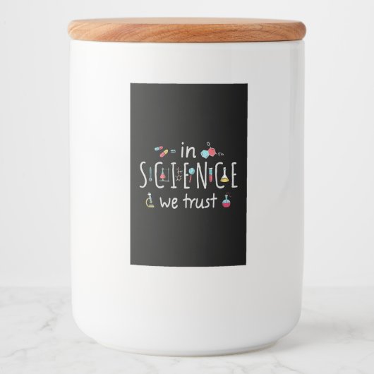 科学においては我々は信頼する フードラベル (正面)