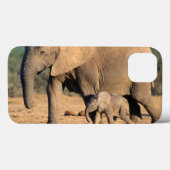 移動するアフリカゾウの母と子 Case-Mate iPhoneケース (裏面 (横))