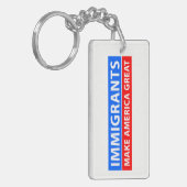 移民はアメリカを素晴らしくさせます キーホルダー (正面左)