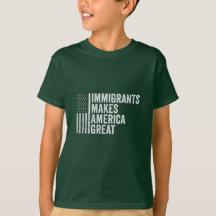 移民はアメリカ国旗素晴らしのアンチトランプ Tシャツ