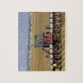 種トウモロコシプランターを引っ張るトラクター ジグソーパズル (縦)