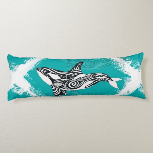 種族のシャチによってブラシをかけられるティール（緑がかった色） ボディピロー (裏面)