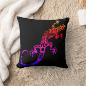 種族の入れ墨のヤモリのトカゲの絞り染め クッション (ブランケット)