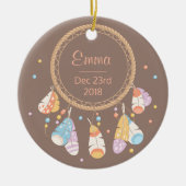 種族のDreamcatcher Bohoの新生児の記念品 セラミックオーナメント (正面)
