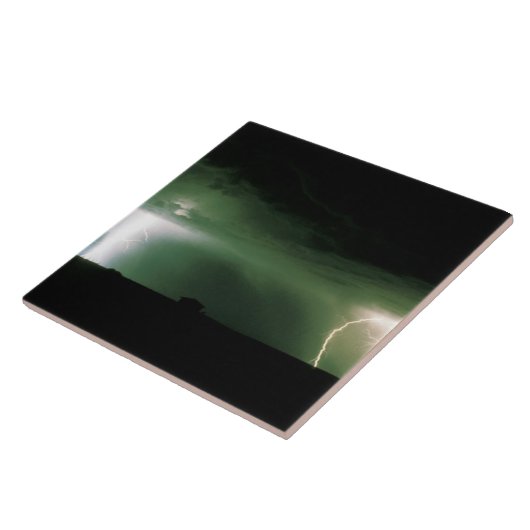 稲妻。 タイル (側面)