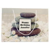 積み上げストーンメディタティックケアン誕生日 ラージペーパーバッグ (裏面)