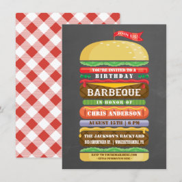 積み重ねたハンバーガーの誕生日BBQチョークボード 招待状
