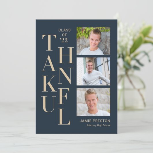 積み重ねられたチャームが編集可能なカラー感謝カード サンキューカード (スタンド正面)