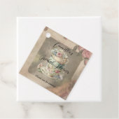 積み重ねられた花のティーカップのエフェメラ・ブライダルシャワー フェイバータグ (インサイチュ)