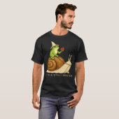 積極的に監視するカエルのナメクジの先生へお出かけ Tシャツ (正面フル)