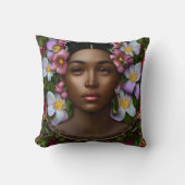 穏やかなアフリカ系アメリカ人女性と花 クッション (正面)
