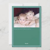 穏やかなクリスマスツリーの写真パーソナライズされた シーズンカード (裏面)