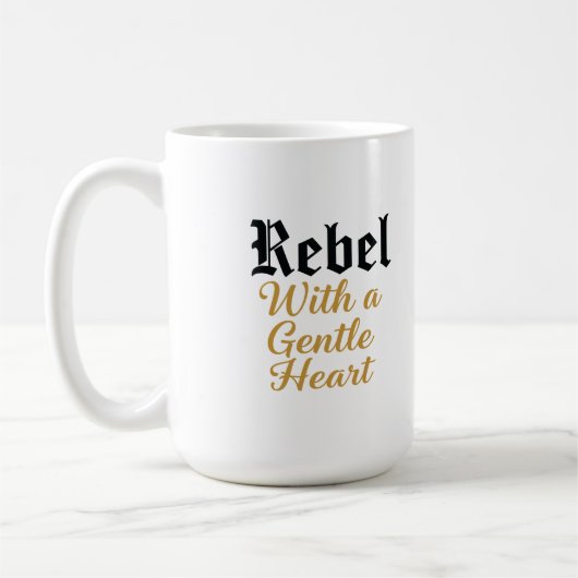 穏やかなハートタイポグラフィデザイン コーヒーマグカップ (左)