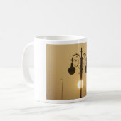 穏やかなビクトリアンヴィンテージ通りランプサンセットスカイ コーヒーマグカップ (正面左)