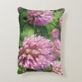 穏やかなピンクおよび緑のクローバー アクセントクッション (裏面(縦))