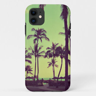 穏やかなヤシの木 iPhone 11 ケース