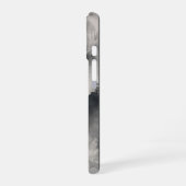 穏やかな山景色 iPhone 16ケース (左側面)