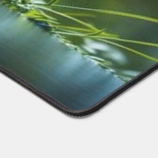 穏やかな川 デスクマット (コーナー)