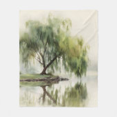 穏やかな柳の木の反射自然アート(12) フリースブランケット (正面)