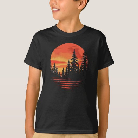 穏やかな森の夕日 Tシャツ (正面)