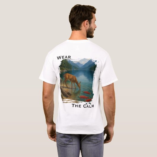穏やかな気分を身に着けて 鹿と湖のTシャツ Tシャツ (裏面フル)