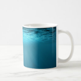 穏やかな水中シーンの海岸装飾 コーヒーマグカップ