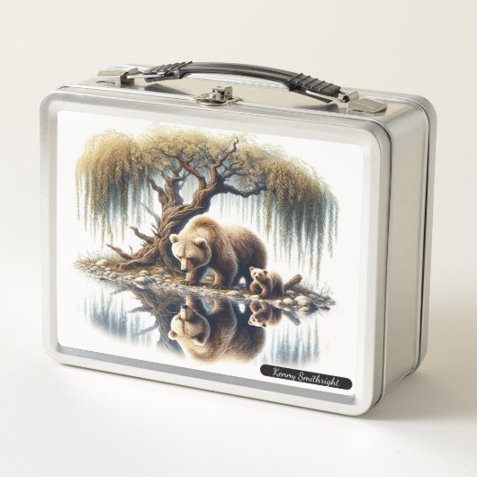 穏やかな流れの横に集まるクマの家族 メタルランチボックス (正面)