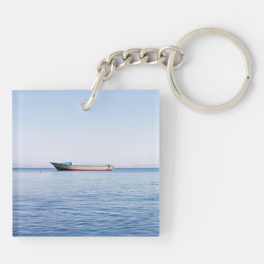 穏やかな海の船 キーホルダー (裏面)