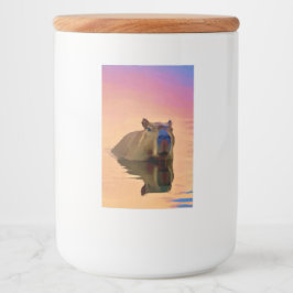 穏やかな湖から現れるカピバラかわいいアート フードラベル