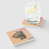 穏やかな湖から現れるカピバラ ストーンコースター (横)