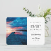 穏やかな湖での美しいサンセットバースデー 招待状 (スタンド正面)