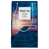 穏やかな湖に美しい夕日パーティーありがとう スモールペーパーバッグ (正面)