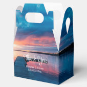 穏やかな湖に美しい結婚夕日|過去記事 フェイバーボックス (オープン)