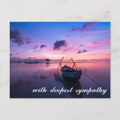 穏やかな湖のシーンとボート悔やみや弔慰 ポストカード (正面)