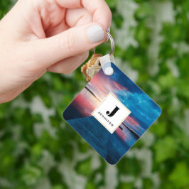 穏やかな湖の夕日の美しさ キーホルダー