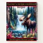 穏やかな滝と木々に囲まれたムース ノートブック (裏面)