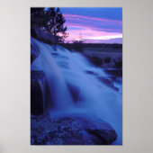 穏やかな滝 ポスター (正面)