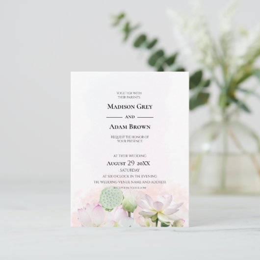 穏やかな睡蓮と蓮の花の水彩結婚の インビテーションポストカード (スタンド正面)