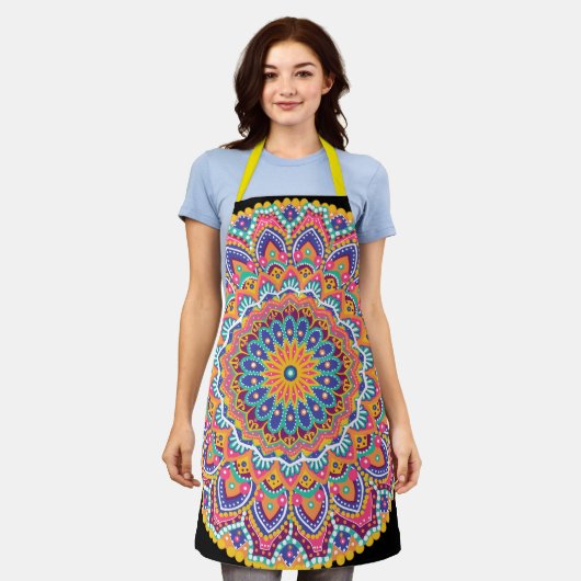 穏やかな美しいカラフルフローラ曼荼羅 エプロン (着用した状態)