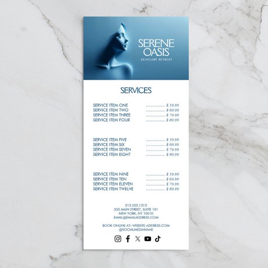 穏やかな美しいスキンケア、マッサージ、スパ ラックカード