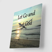 穏やかな解放と神の海写真 スクエア壁時計 (傾斜)