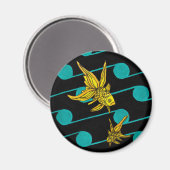 穏やかな金ゴールド魚 マグネット (正面/裏面)