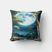 穏やかな風景の中で満月の下でキリン クッション (正面)